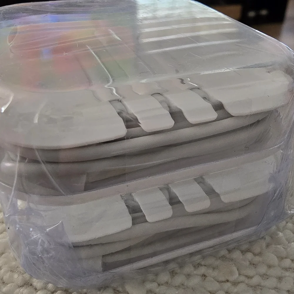 White Wired Earbuds with Microphone